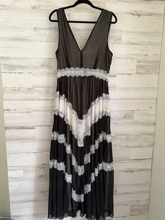 VENUS Black Maxi Dress with White Lace Trim - Picture 2 of 3
